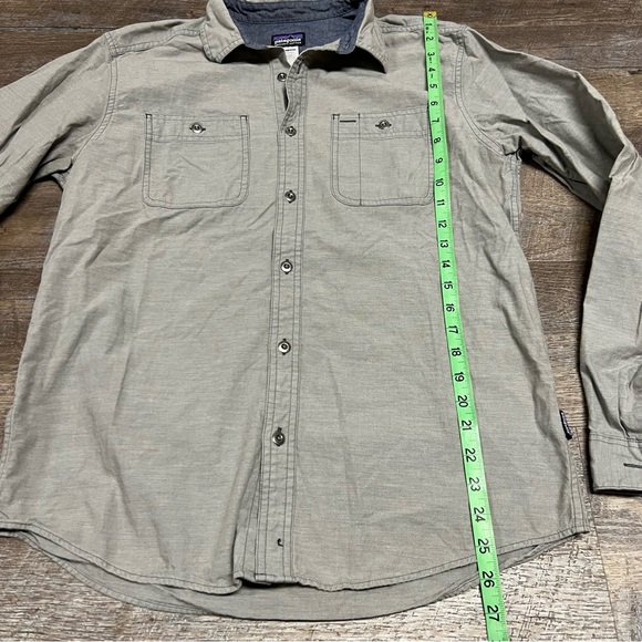 Patagonia Shirt Mens medium gray Organic Cotton Chambray Button up Long Sleeve - Picture 2 of 7